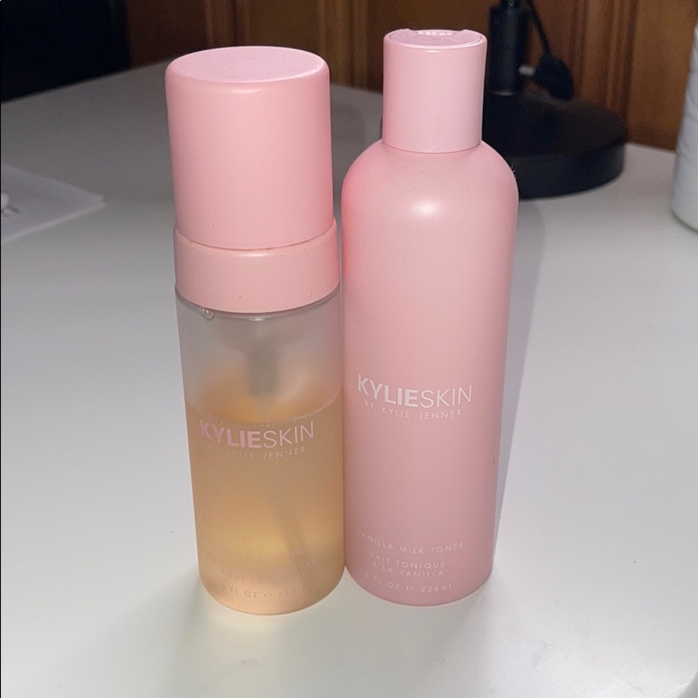 Kylie skin face wash & toner